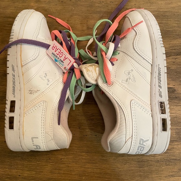 Vintage 1980s LA gear low top white sneakers 7 NEW scuff Rare 3 laces purple - Picture 17 of 17